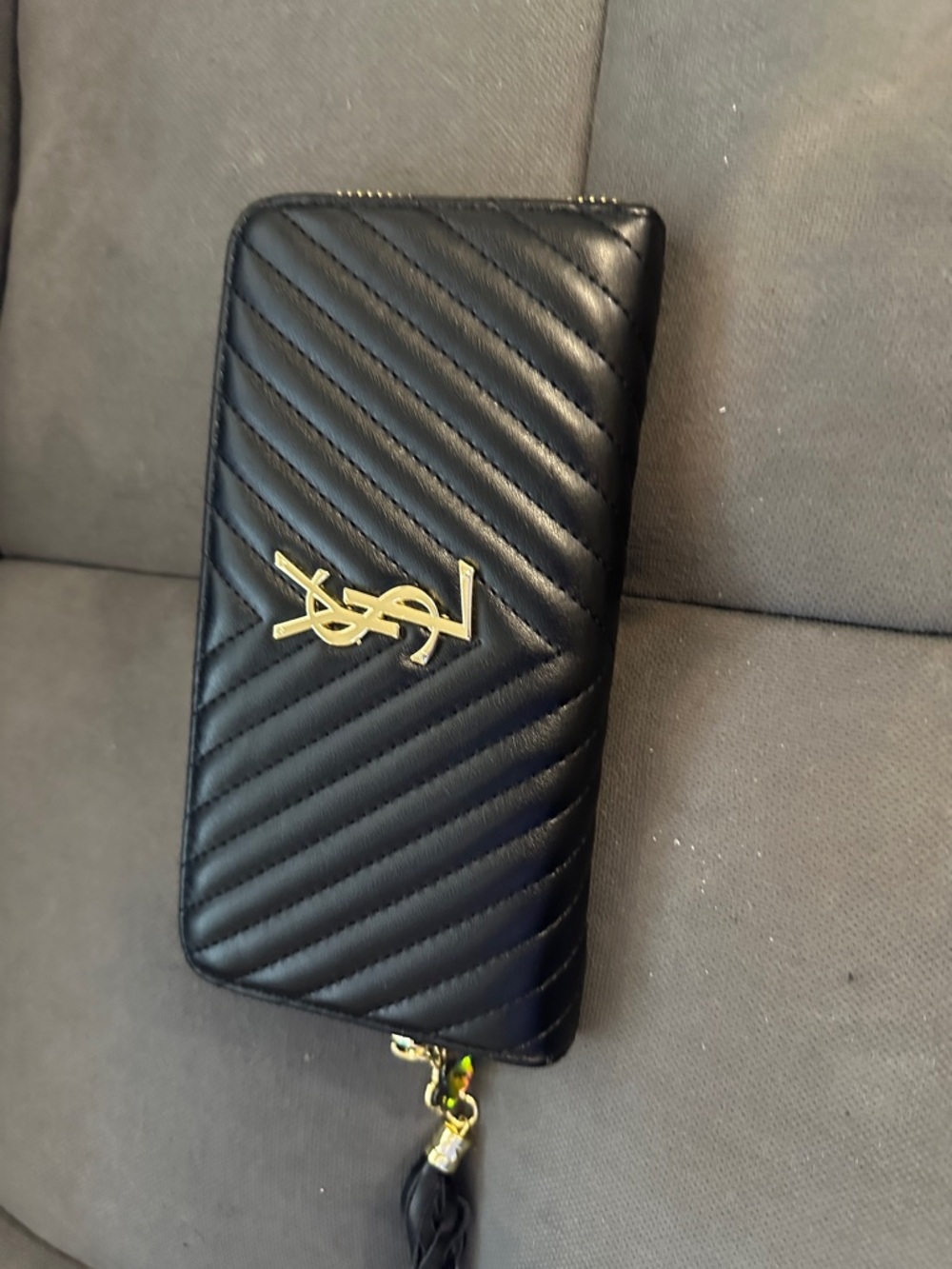 Saint Laurent Black Chevron Quilted Zip-Around Wallet with Gold YSL Emblem - Picture 2 of 9